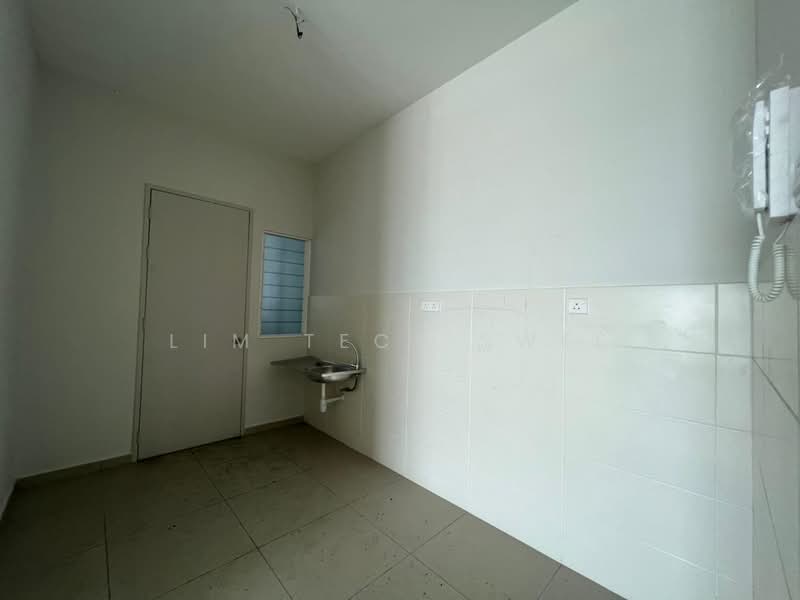 Servis Apartment untuk Dijual di Parkland Residence - Lim Teck Swee - PropertyGuru.com.my