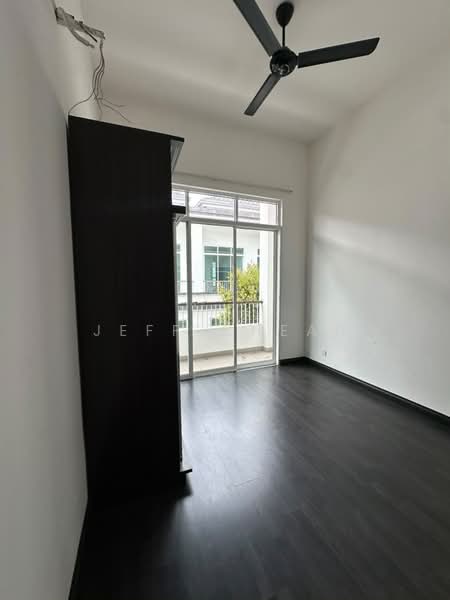 2-storey Terraced House for Rent in Eco Majestic (Semenyih) - Jeff Cheah - Balcony - PropertyGuru.com.my