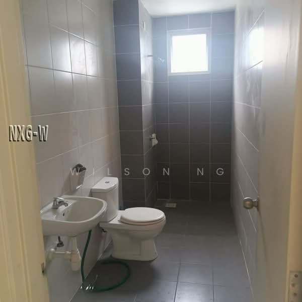 Servis Apartment untuk Dijual di BSP 21 - Wilson Ng - Bathroom - PropertyGuru.com.my