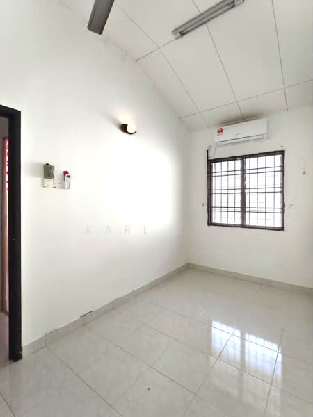 1-storey Terraced House for Sale in Taman Seri Austin (Tebrau) - Karl Lim - Interior - PropertyGuru.com.my