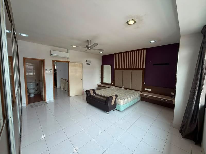 Rumah Teres 2 Tingkat untuk Dijual di Taman Mount Austin (Tebrau) - Yen Ma - PropertyGuru.com.my