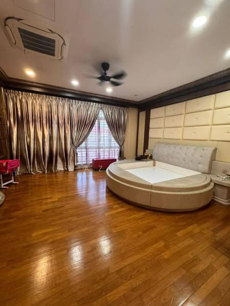 Semi-Detached House for Sale in Taman Sutera Utama (Skudai) - Jaz Lee - PropertyGuru.com.my