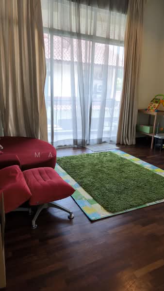 Rumah Berkembar untuk Dijual di Saujana (Selangor) - May Chen - Living Room - PropertyGuru.com.my