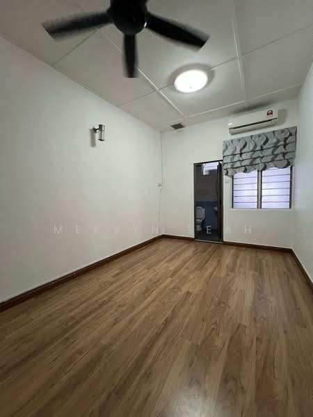 2-storey Terraced House for Sale in Taman Kenari (Sungai Ara) - Mervyn Seah - Interior - PropertyGuru.com.my