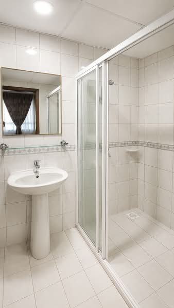 Kondominium untuk Dijual di Mont Kiara Bayu - Albert Ho - Bathroom - PropertyGuru.com.my