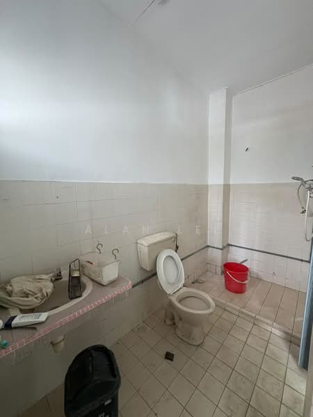 2-storey Terraced House for Sale in Taman Seri Bahagia (Cheras) - Alan Lee - Bathroom - PropertyGuru.com.my