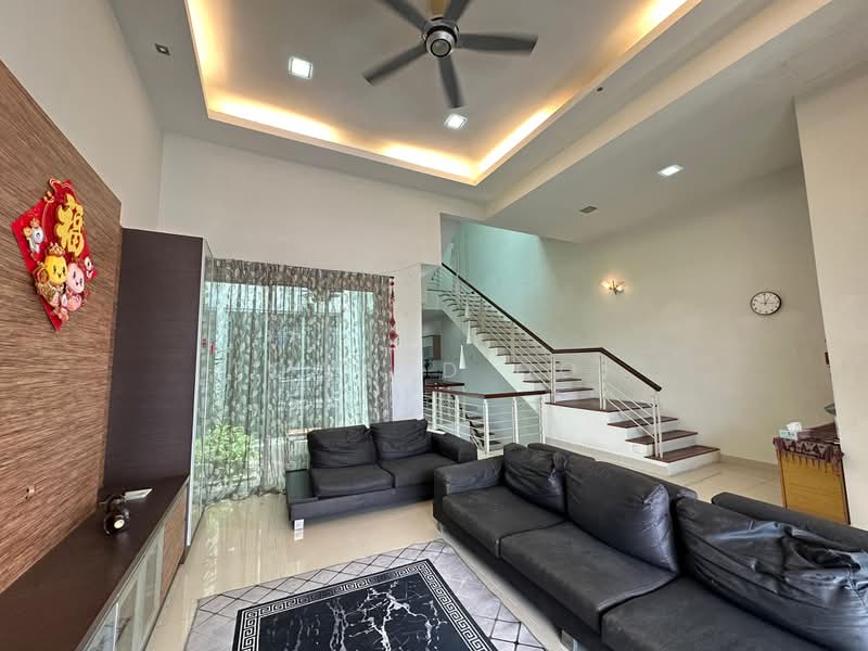 Rumah Teres 2.5 Tingkat untuk Dijual di Taman Oasis (Cheras) - Edward Ooi - Living Room - PropertyGuru.com.my
