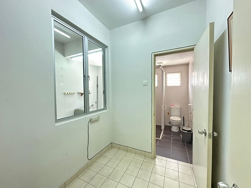 Rumah Teres 2.5 Tingkat untuk Dijual di Taman Oasis (Cheras) - Edward Ooi - Bathroom - PropertyGuru.com.my