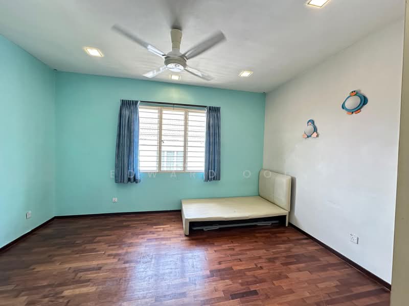 Rumah Teres 2.5 Tingkat untuk Dijual di Taman Oasis (Cheras) - Edward Ooi - Bedroom - PropertyGuru.com.my