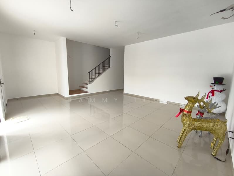 2-storey Terraced House for Sale in Eco Botanic (Iskandar Puteri (Nusajaya)) - SAMMY TEO - Living Room - PropertyGuru.com.my