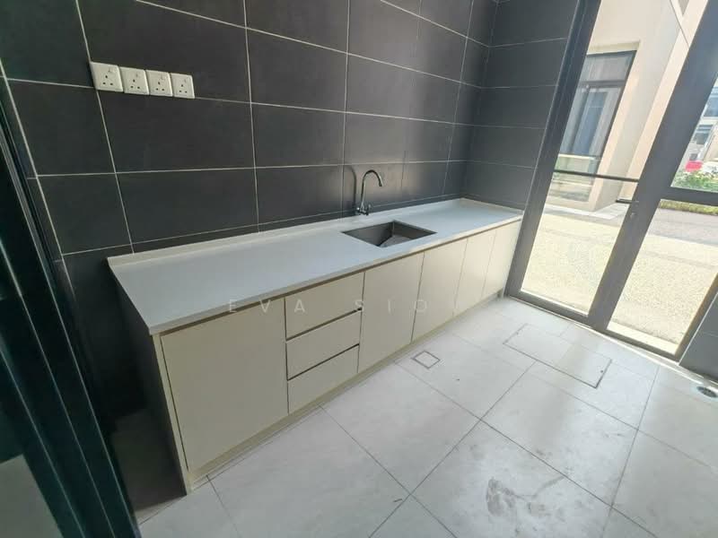 2-storey Terraced House for Sale in Puteri Harbour (Iskandar Puteri (Nusajaya)) - Eva Siow - Kitchen - PropertyGuru.com.my