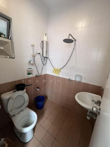 Terraced House for Sale in Sungai Long (Bandar Sungai Long) - Shanny Tan - Bathroom - PropertyGuru.com.my