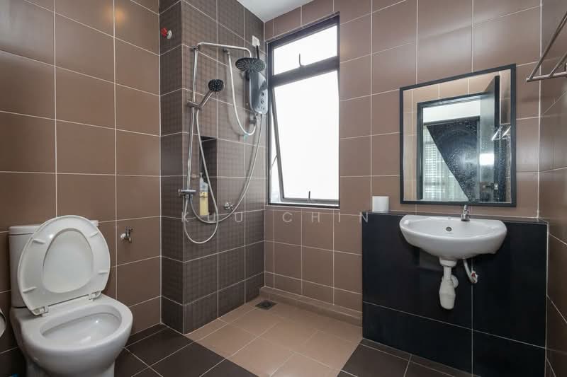 Pangsapuri untuk Dijual di Austin Regency (Pangsapuri Austin Perdana) - Kuu Chin - Bathroom - PropertyGuru.com.my