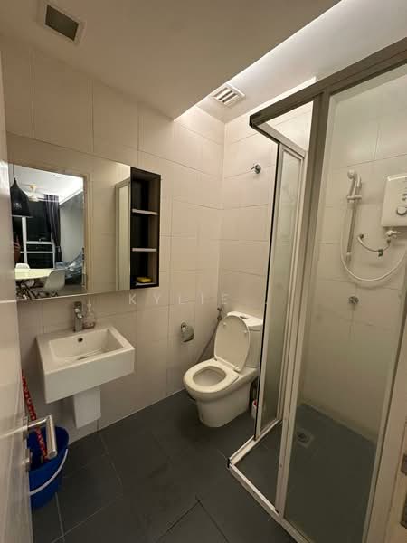 Servis Apartment untuk Dijual di Garden Plaza - Kylie Hoh - Bathroom - PropertyGuru.com.my