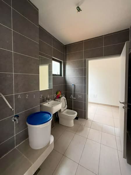 Semi-Detached House for Sale in Cyberjaya (Selangor) - Azizirrahim . - Bathroom - PropertyGuru.com.my