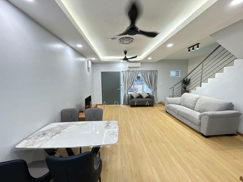 2-storey Terraced House for Rent in Dengkil (Selangor) - Ahmad Faiz - Living Room - PropertyGuru.com.my