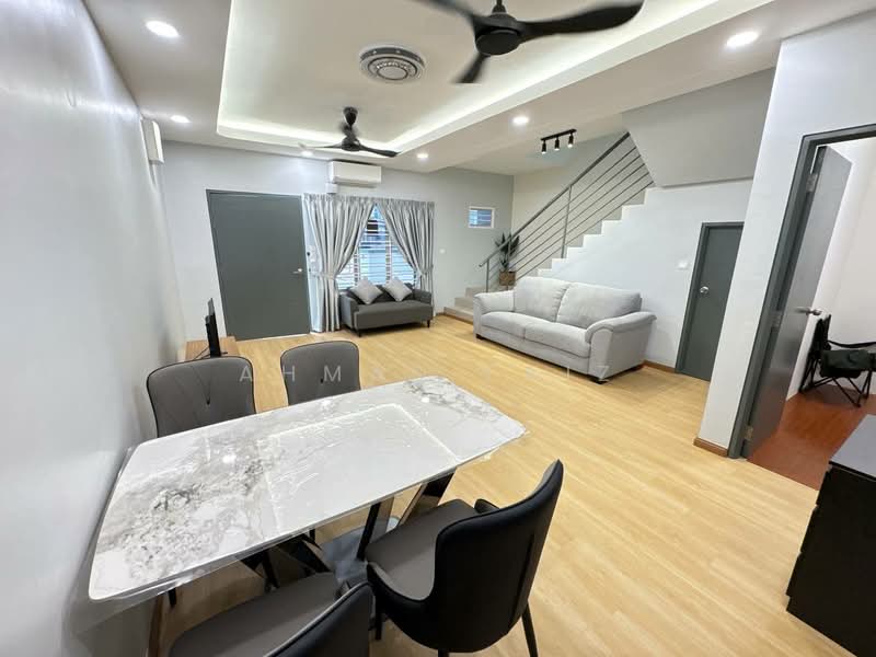 2-storey Terraced House for Rent in Dengkil (Selangor) - Ahmad Faiz - Living Room - PropertyGuru.com.my