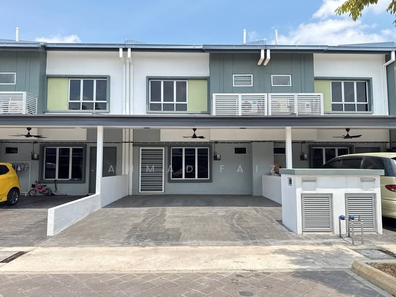 2-storey Terraced House for Rent in Dengkil (Selangor) - Ahmad Faiz - Exterior - PropertyGuru.com.my
