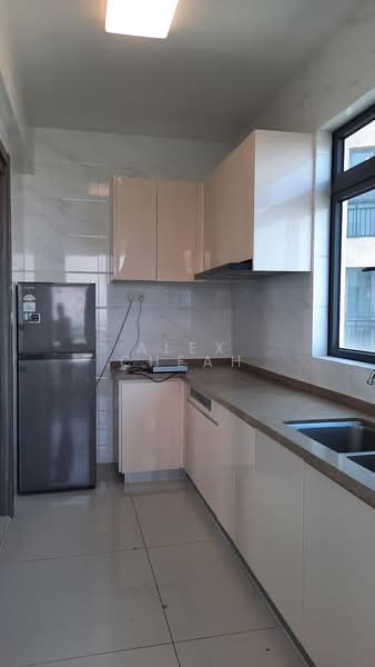 Pangsapuri untuk Disewa di Regalia Park @ Forest City - Alex Cheah - PropertyGuru.com.my