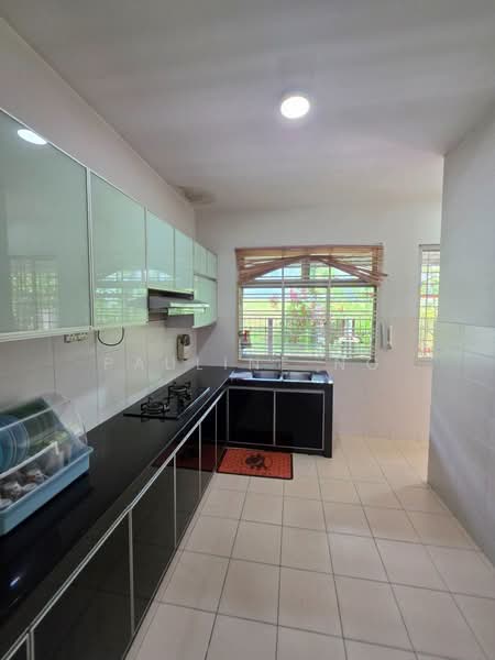 Rumah Berkembar untuk Disewa di Iskandar Puteri (Nusajaya) (Johor) - Pauline Ng - Kitchen - PropertyGuru.com.my