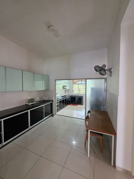 Rumah Berkembar untuk Disewa di Iskandar Puteri (Nusajaya) (Johor) - Pauline Ng - Kitchen - PropertyGuru.com.my