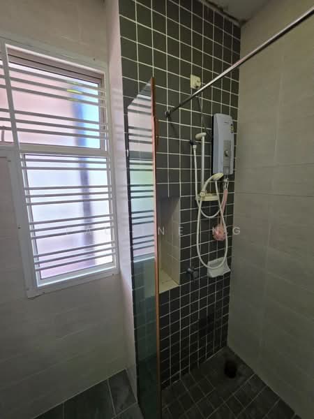 Rumah Berkembar untuk Disewa di Iskandar Puteri (Nusajaya) (Johor) - Pauline Ng - Bathroom - PropertyGuru.com.my