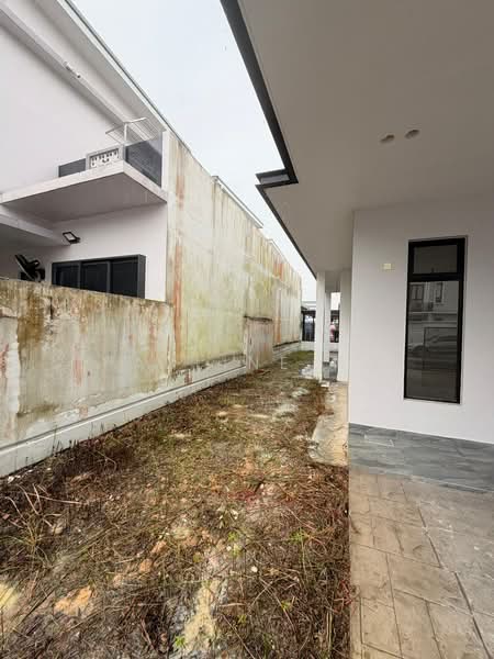 Rumah Teres 2-Tingkat untuk Dijual di Taman Glenmarie (Johor Bahru) - Pauline Ng - Exterior - PropertyGuru.com.my