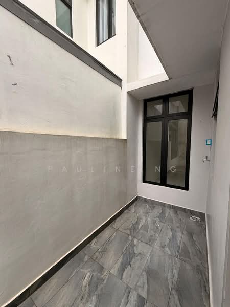 Rumah Teres 2-Tingkat untuk Dijual di Taman Glenmarie (Johor Bahru) - Pauline Ng - Exterior - PropertyGuru.com.my