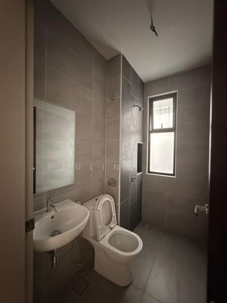 Rumah Teres 2-Tingkat untuk Dijual di Taman Glenmarie (Johor Bahru) - Pauline Ng - Bathroom - PropertyGuru.com.my