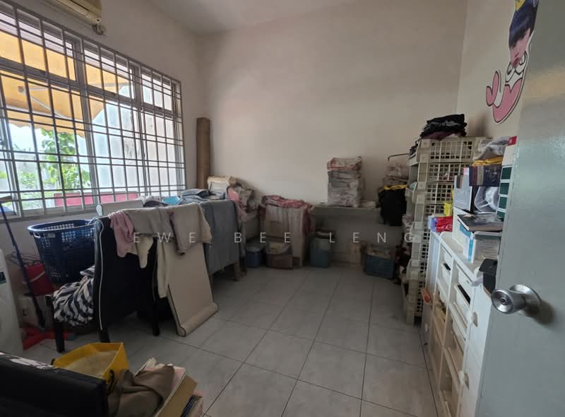 Semi-Detached House for Sale in Taman Bukit Jaya (Ulu Tiram) - Ewe Bee Leng - Interior - PropertyGuru.com.my