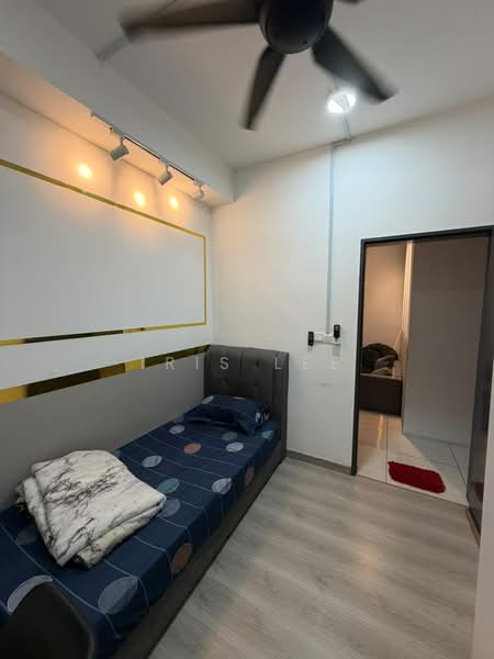 Condominium for Rent at The Holmes 2 - Iris Lee - Bedroom - PropertyGuru.com.my