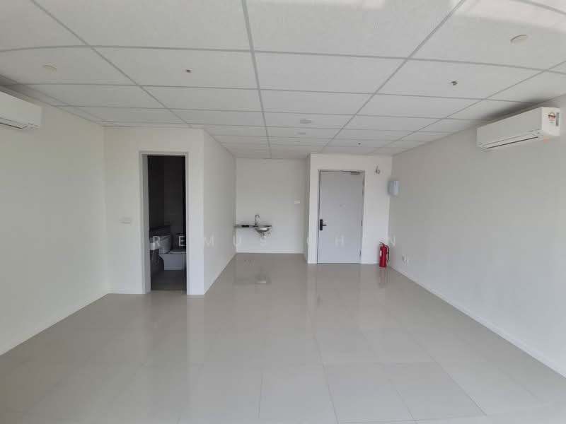 Servis Apartment untuk Disewa di Edelweiss @ Tropicana Gardens - Remus Chen - Bathroom - PropertyGuru.com.my