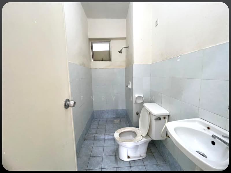Pangsapuri untuk Disewa di Arena Green - Henry Lim - Bathroom - PropertyGuru.com.my