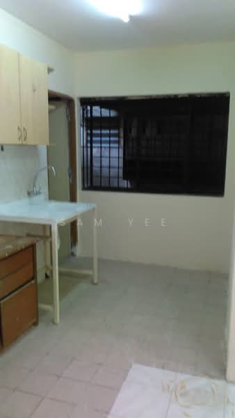 Rumah Flat untuk Dijual di Lestari Apartment - Sam Yee - Kitchen - PropertyGuru.com.my