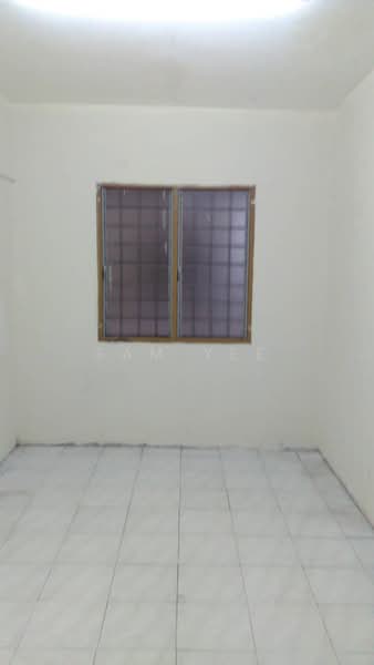 Rumah Flat untuk Dijual di Lestari Apartment - Sam Yee - Interior - PropertyGuru.com.my
