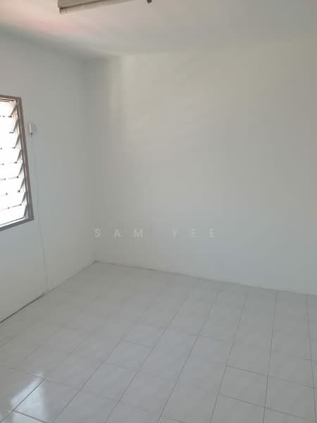 Rumah Flat untuk Dijual di Lestari Apartment - Sam Yee - Interior - PropertyGuru.com.my