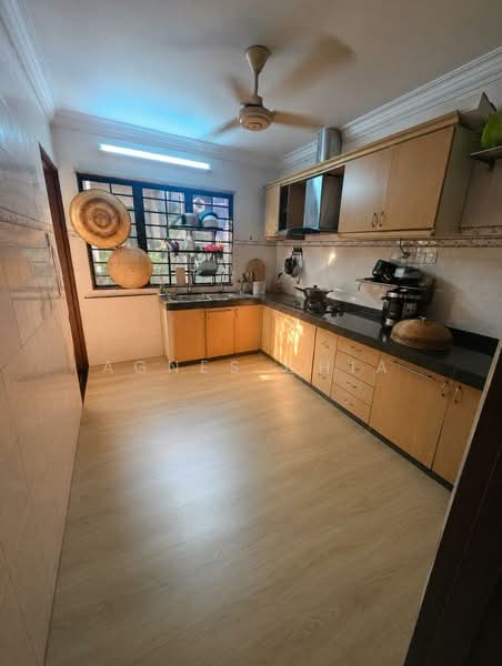 2-storey Terraced House for Rent in Taman Tun Dr Ismail (Kuala Lumpur) - Agnes Chia - Kitchen - PropertyGuru.com.my