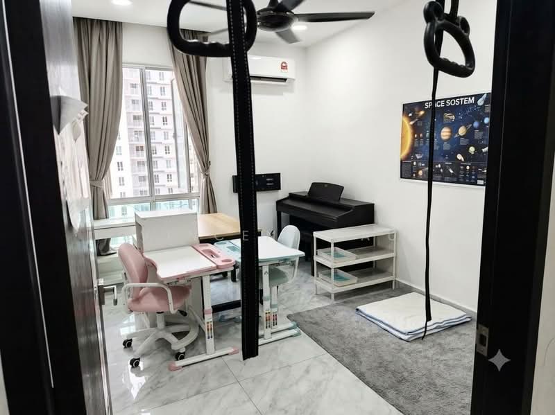 Kondominium untuk Dijual di Aston Kiara 3 - Vincent Lau - Study - PropertyGuru.com.my