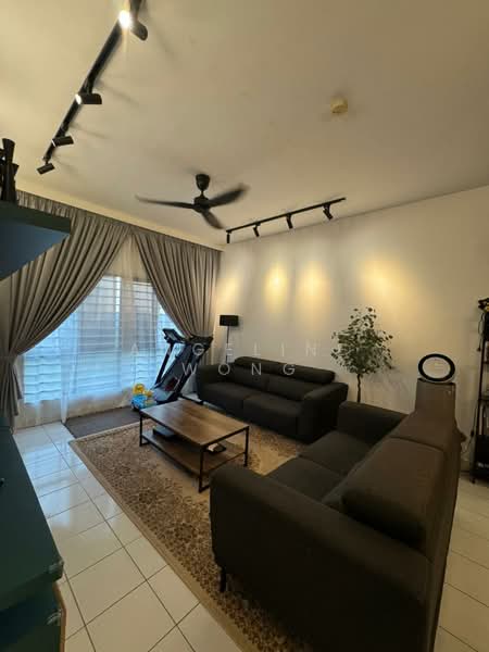 Servis Apartment untuk Dijual di Arena Residences - Angeline Wong - Living Room - PropertyGuru.com.my