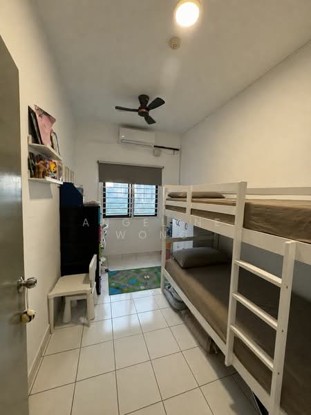 Servis Apartment untuk Dijual di Arena Residences - Angeline Wong - Bedroom - PropertyGuru.com.my