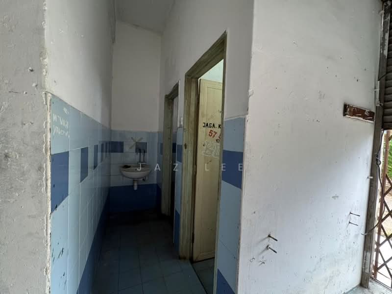 Shop for Sale in Mutiara Rini (Skudai) - Jaz Lee - PropertyGuru.com.my