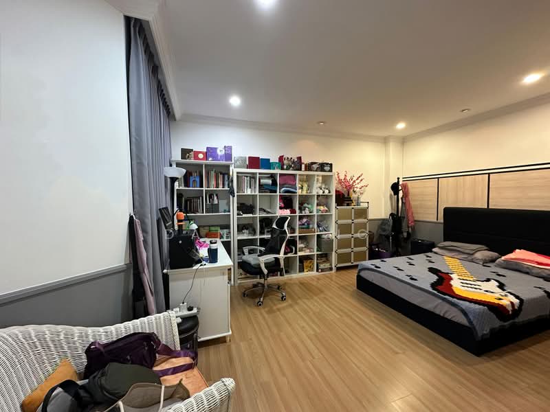 Condominium for Sale at De Summit Condominium - Daniel Ng - Bedroom - PropertyGuru.com.my
