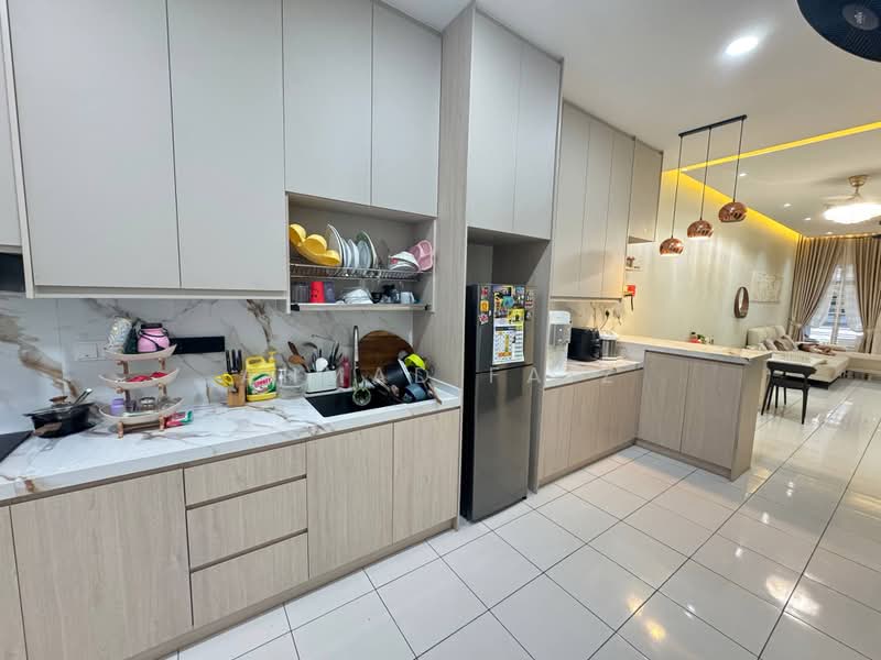 1-storey Terraced House for Rent in Dengkil (Selangor) - Ahmad Faiz - Kitchen - PropertyGuru.com.my