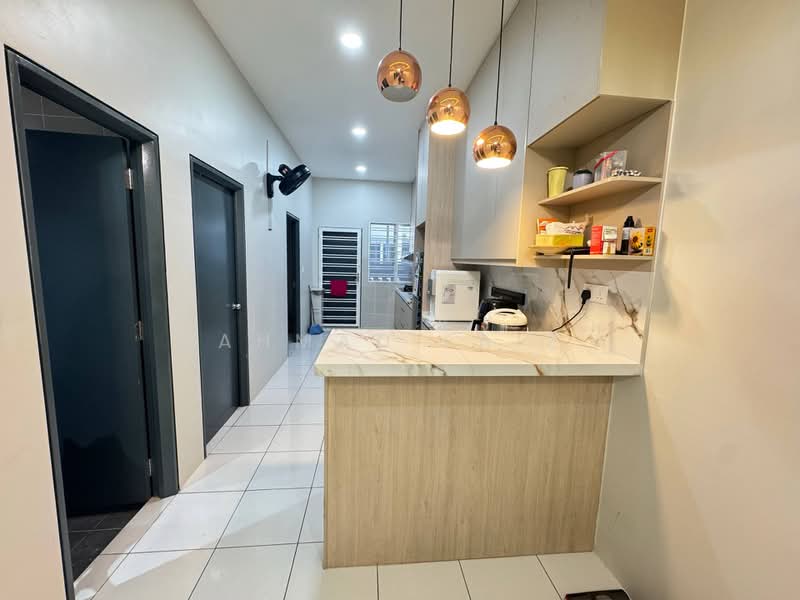 1-storey Terraced House for Rent in Dengkil (Selangor) - Ahmad Faiz - Kitchen - PropertyGuru.com.my