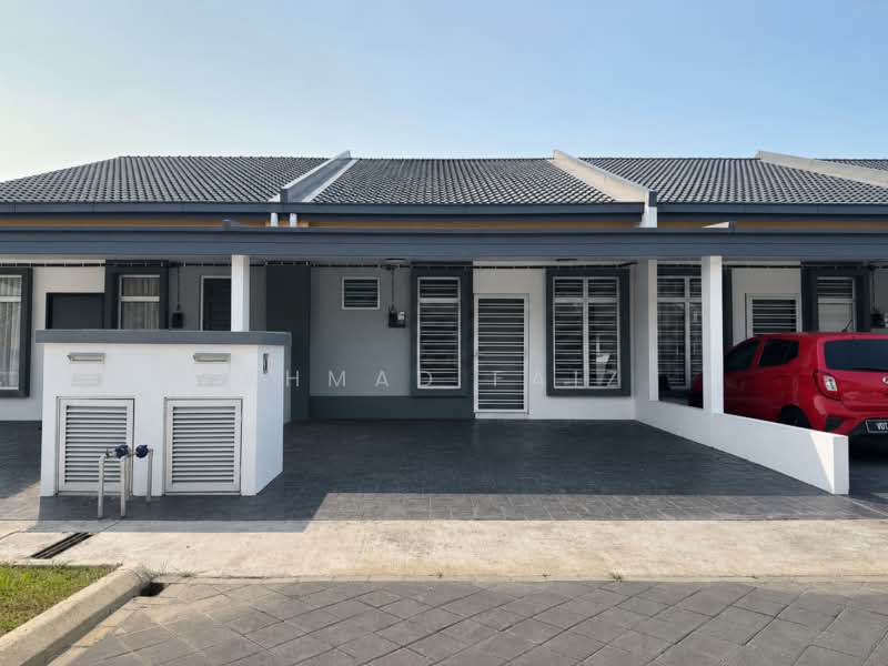 1-storey Terraced House for Rent in Dengkil (Selangor) - Ahmad Faiz - Exterior - PropertyGuru.com.my