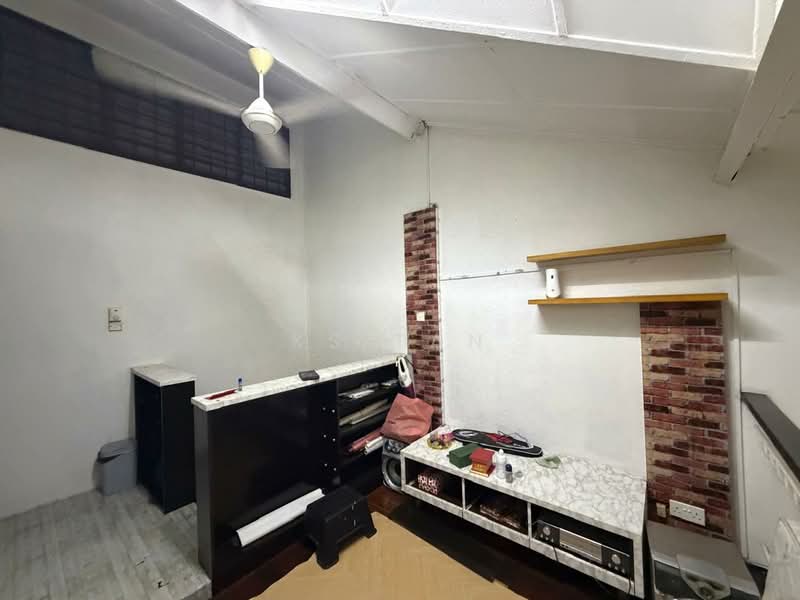 1.5-storey Terraced House for Sale in Taman Molek (Johor Bahru) - KS Tan - PropertyGuru.com.my