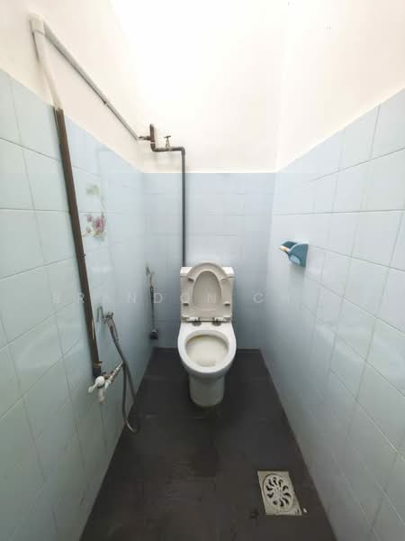 1-storey Terraced House for Rent in Taman Ungku Tun Aminah (Skudai) - Brandon Chua - Bathroom - PropertyGuru.com.my