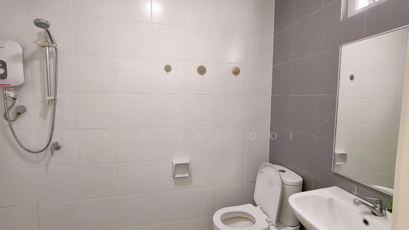 Condominium for Sale at SummerSkye Residences - Vincent Ooi - Bathroom - PropertyGuru.com.my