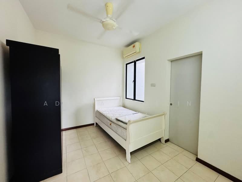 2-storey Terraced House for Sale in Cahaya Spk (Shah Alam) - Adzura Zamedin - Bedroom - PropertyGuru.com.my