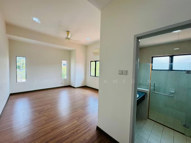 2-storey Terraced House for Sale in Cahaya Spk (Shah Alam) - Adzura Zamedin - PropertyGuru.com.my